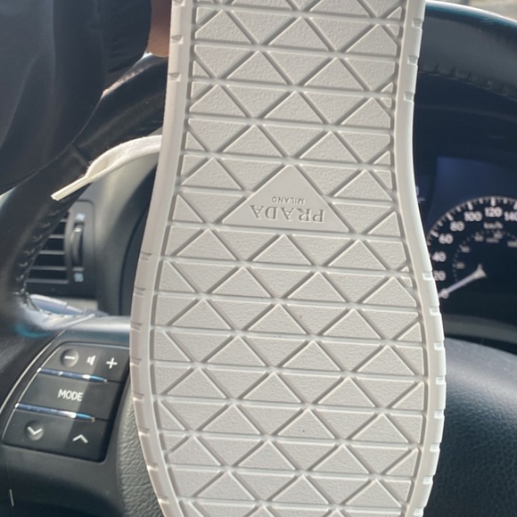 Prada PRAX 01 Low-Top Leather Sneakers - Picture 5 of 7